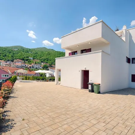 Opatija Mia アパート Donji Rukavac