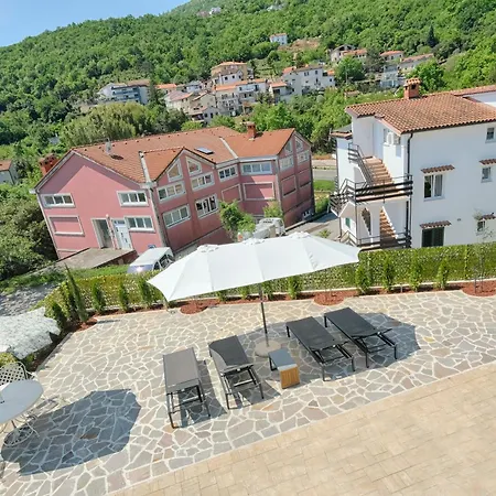 Opatija Mia * Donji Rukavac